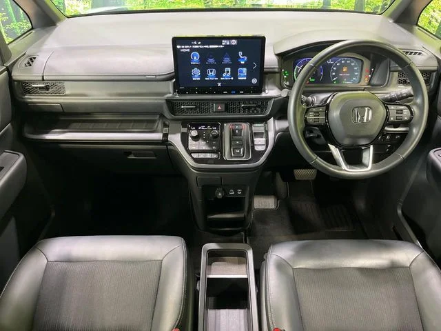 Honda STEPWAGON e:HEV SPADA ベースグレード photo 2