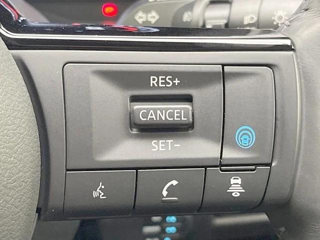 Nissan X-TRAIL HYBRID 4WD G　e−4ORCE photo 4