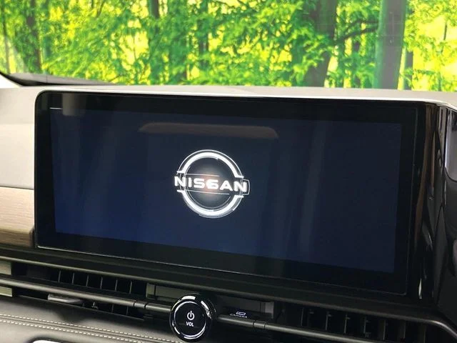 Nissan SERENA WG e−POWER　ハイウェイスター　V photo 3