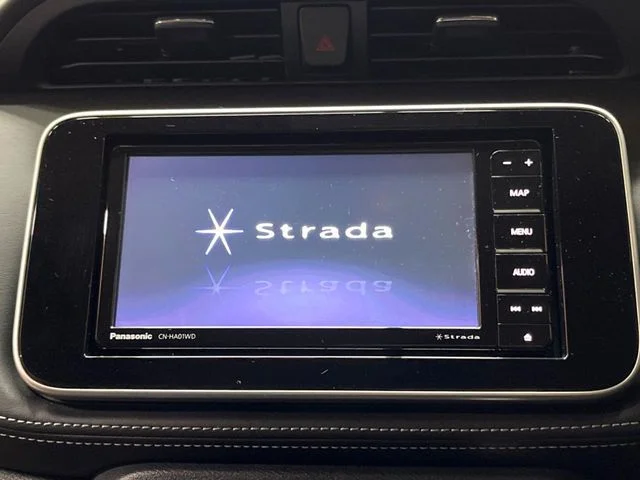 Nissan KICKS X photo 3