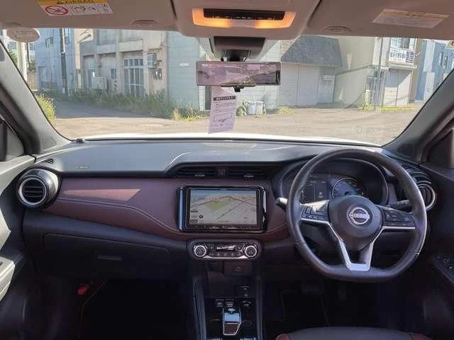 Nissan KICKS X　FOUR　ツートーンインテリアEd photo 3