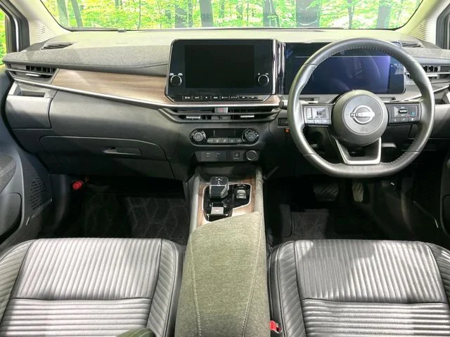 Nissan AURA G　レザーエディション photo 2