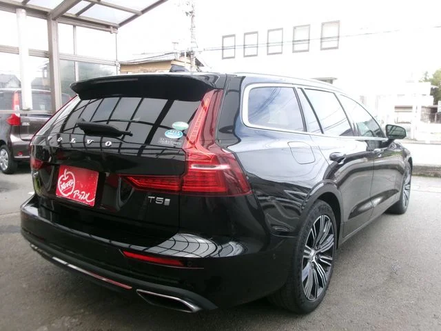 Volvo VOLVO V60 T5　インスクリプション photo 3