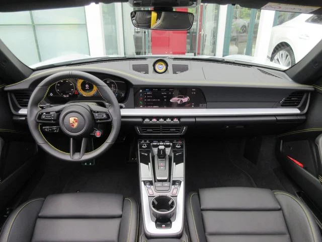 Porsche PORSCHE 911 タルガ4　GTS photo 2