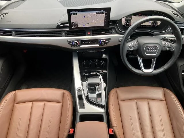 Audi AUDI A4 35　TDI　アドバンスト photo 2