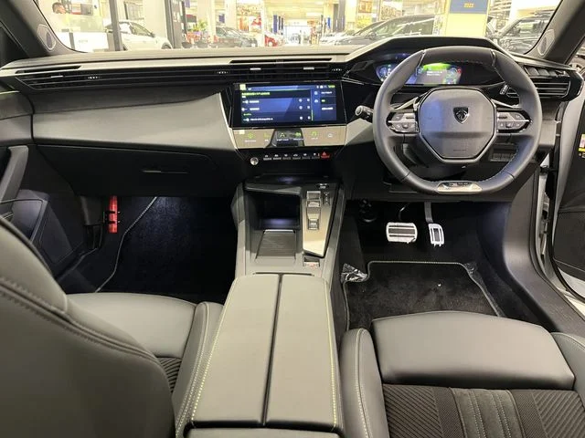 Peugeot PEUGEOT 308 GT　ハイブリッド photo 2