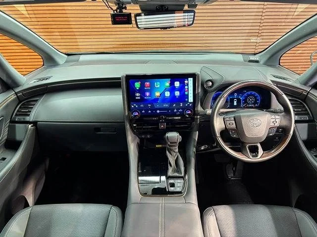 Toyota ALPHARD hybrid Z photo 2