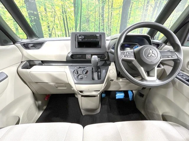 Mitsubishi eK SPACE M photo 2