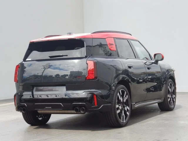 Bmw MINI COUNTRYMAN ジョンクーパーワークス　ALL4 photo 2