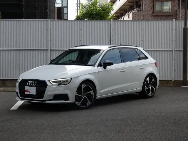 Audi AUDI A3 SPORTBACK ブラックスタイリング 2019