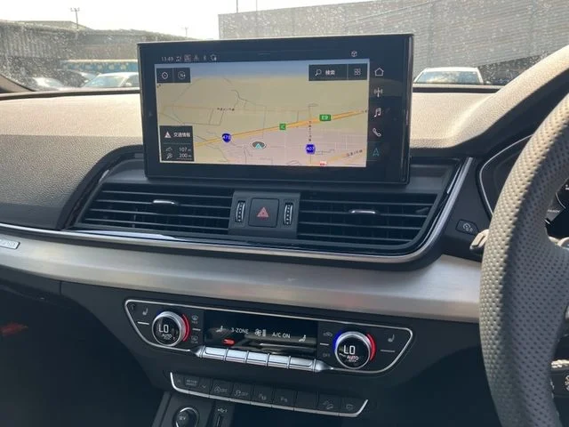 Audi AUDI Q5 Sライン　ダイナミックエディション photo 3