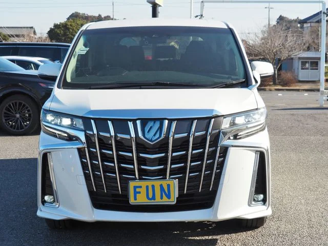 Toyota ALPHARD hybrid 4WD SR　ウェルキャブ photo 2