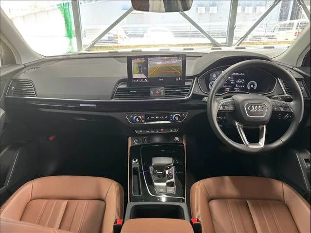 Audi AUDI Q5 ハイスタイル photo 3