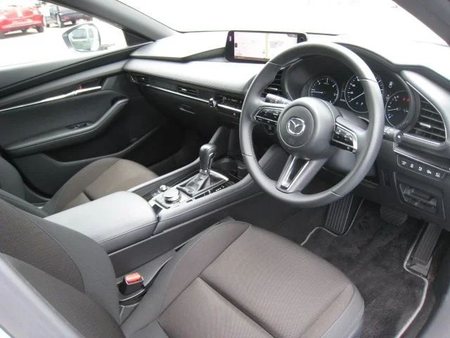 Mazda MAZDA3 FASTBACK XD　Sパッケージ photo 2