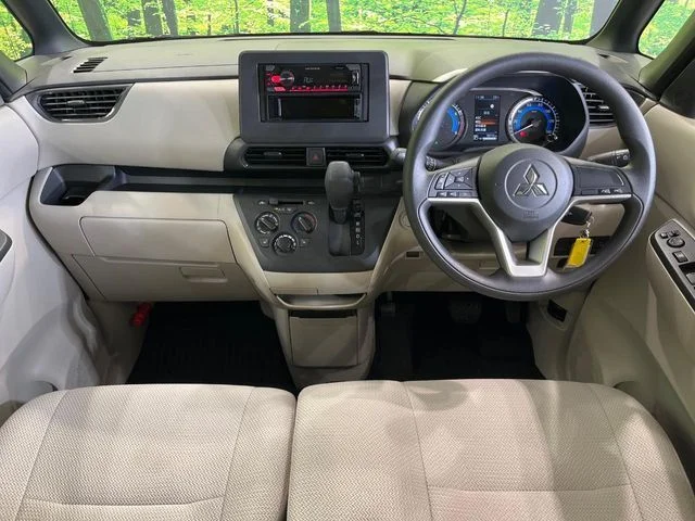 Mitsubishi eK SPACE M photo 2
