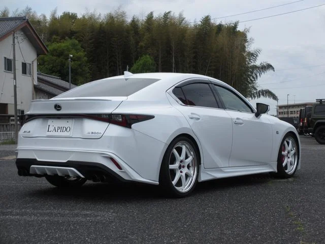 Toyota LEXUS IS300h Fスポーツ photo 3