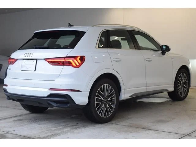 Audi AUDI Q3 35　TFSI　Sライン photo 3
