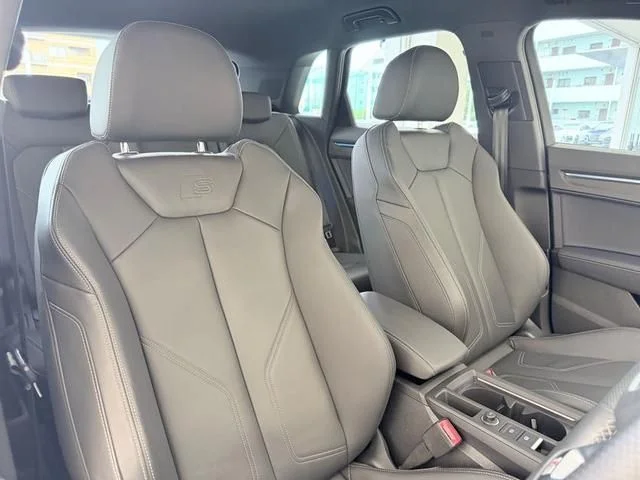 Audi AUDI Q3 35　TFSI　Sライン photo 4