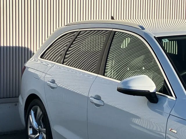 Audi AUDI A4 AVANT 35　TDI　Sライン photo 2