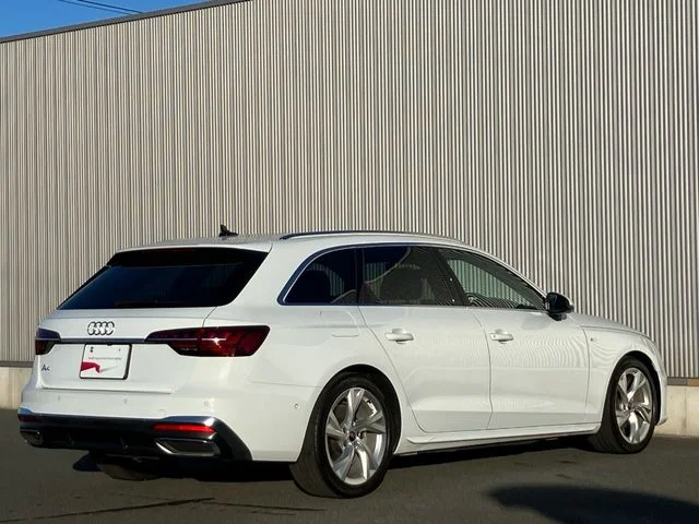 Audi AUDI A4 AVANT 35　TDI　Sライン photo 4