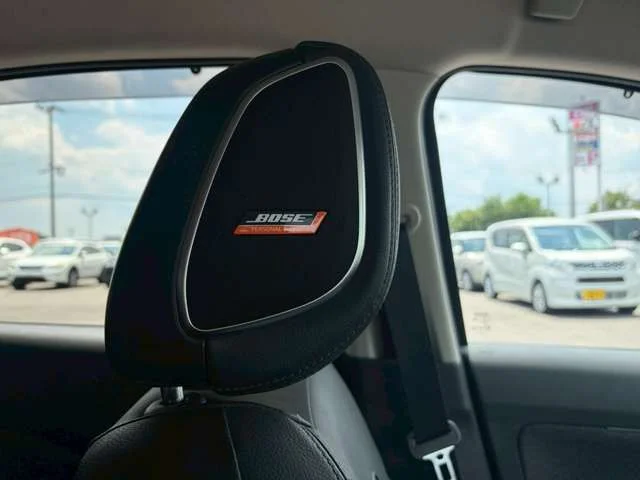 Nissan AURA G　レザーエディション photo 4