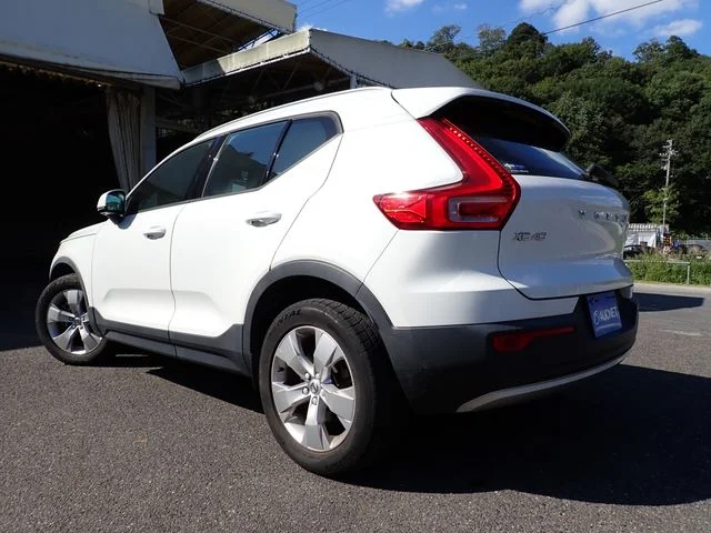 Volvo VOLVO XC40 T4　モメンタム photo 3