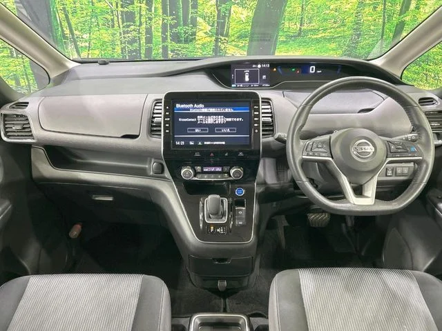 Nissan SERENA WG e−POWER　ハイウェイスター　V photo 2