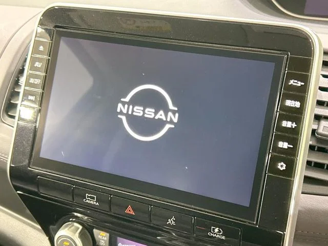 Nissan SERENA WG e−POWER　ハイウェイスター　V photo 3