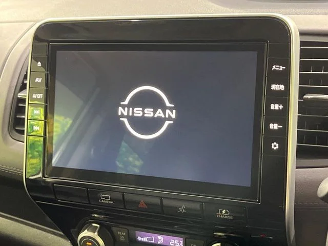 Nissan SERENA WG e−POWER　ハイウェイスター　V photo 3