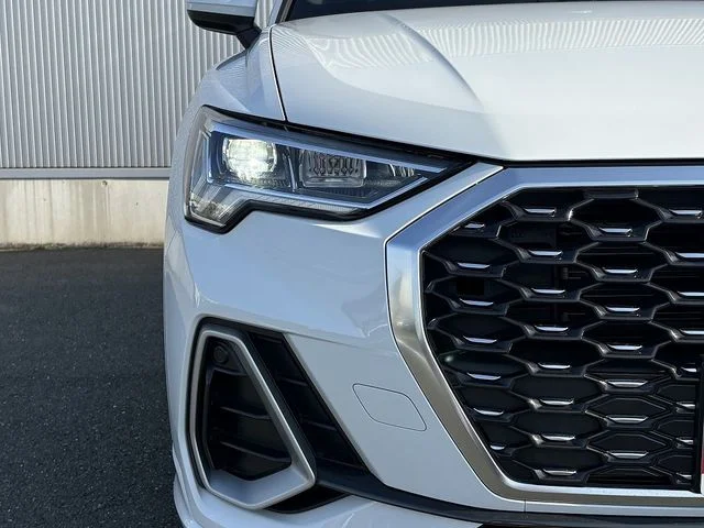 Audi AUDI Q3 SPORTBACK 35　TFSI　Sライン photo 4