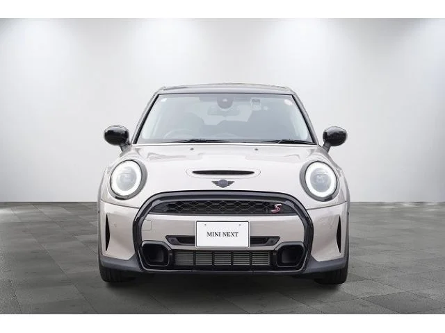 Bmw MINI COOPER SD 5DOOR ベースグレード photo 2