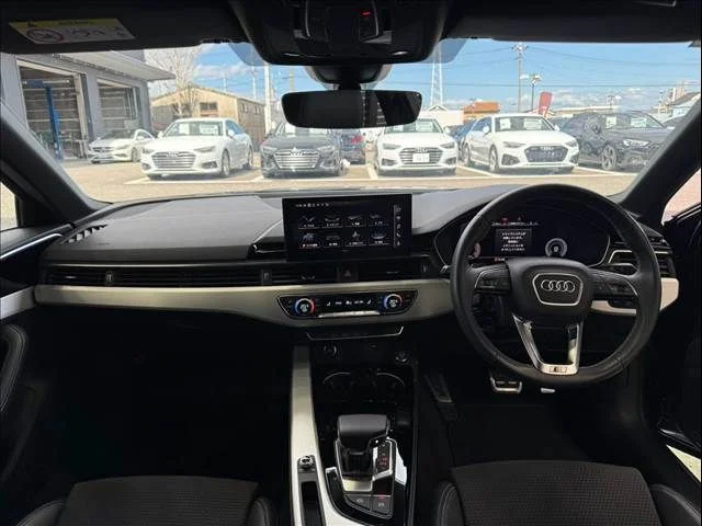 Audi AUDI A4 ブラック　スタイル　プラス photo 2