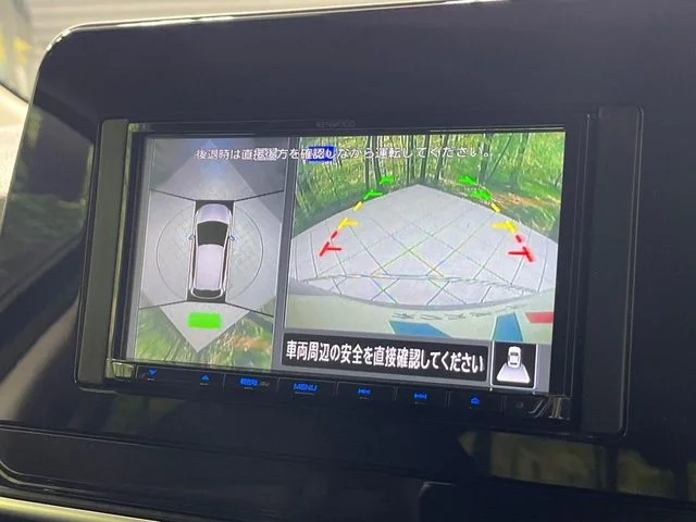 Nissan NOTE 4WD X　FOUR photo 4