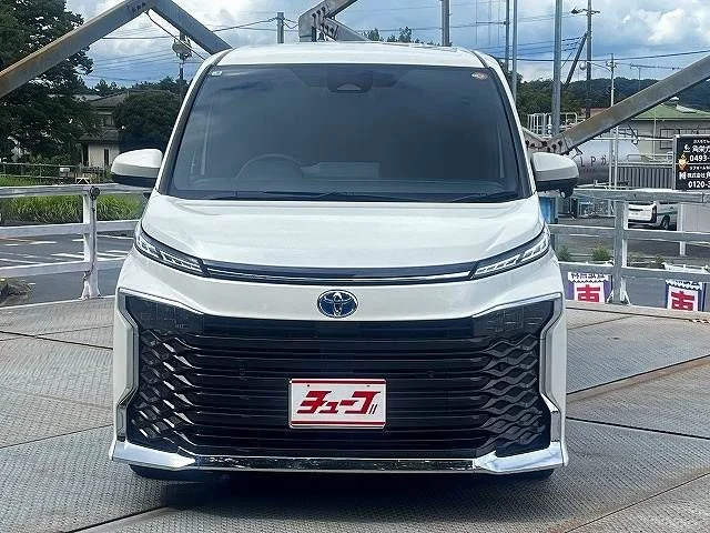 Toyota VOXY HYBRID S−Z photo 2