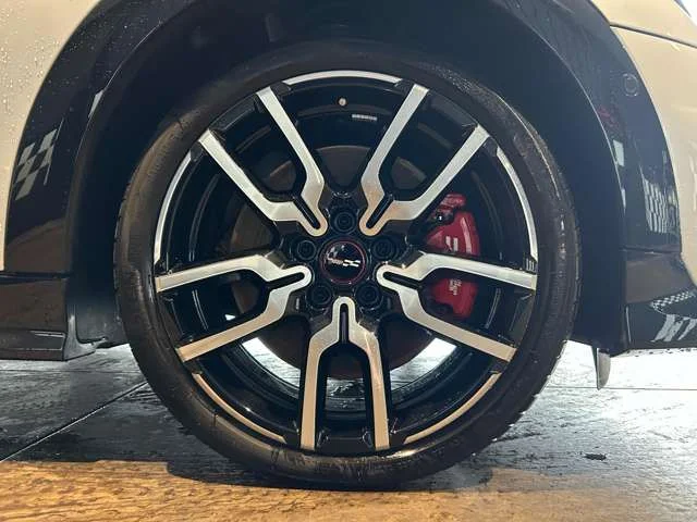 Bmw MINI COOPER ジョンクーパーワークス photo 4