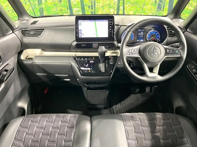 Mitsubishi DELICA MINI G　プレミアム　リミテッドエディション photo 2