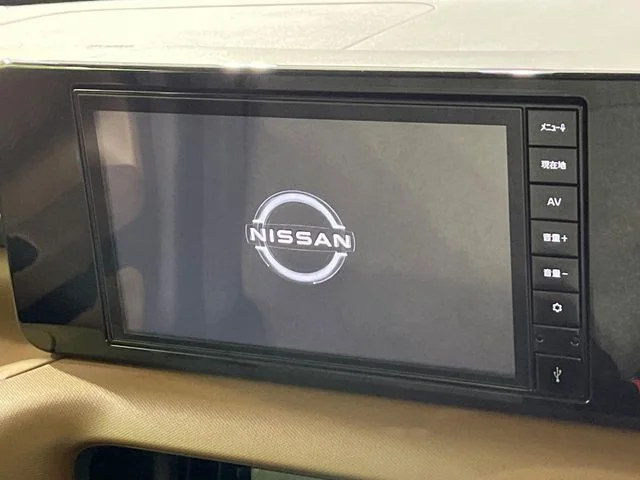 Nissan ROOX 4WD ハイウェイスターX photo 3