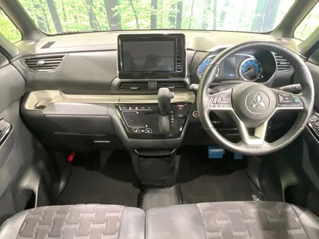 Mitsubishi DELICA MINI G　プレミアム photo 2