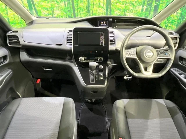 Nissan SERENA S-HYBRID 4WD XV photo 2