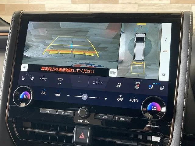 Toyota VELLFIRE HYBRID 4WD Z　プレミア photo 4