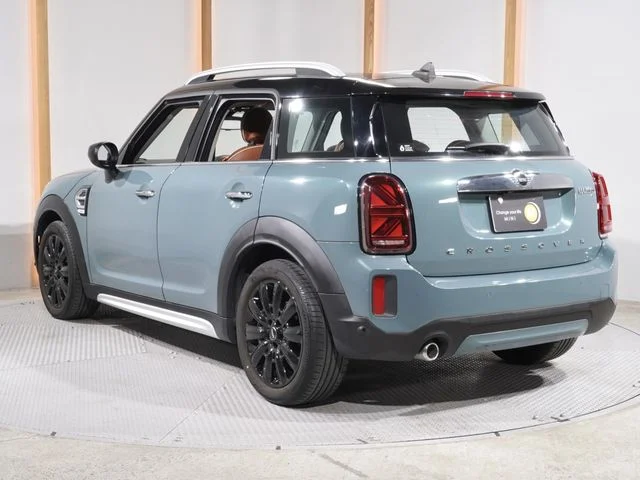 Bmw MINI COOPER CROSSOVER ベースグレード photo 2