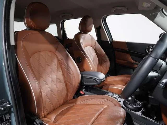 Bmw MINI COOPER CROSSOVER ベースグレード photo 4