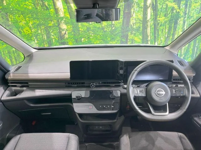 Nissan SERENA WG ハイウェイスター　V photo 2