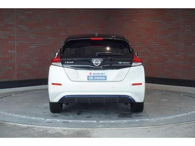 Nissan LEAF X photo 3