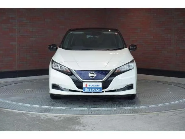 Nissan LEAF X photo 4