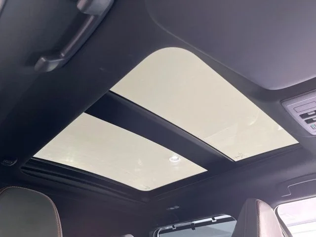 Mitsubishi OUTLANDER PHEV P photo 3