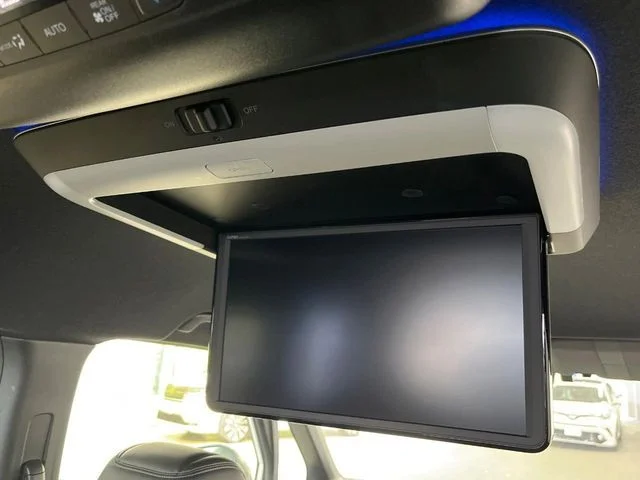 Honda STEPWAGON e:HEV SPADA プレミアムライン photo 3