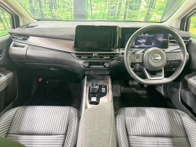 Nissan AURA G　レザーエディション photo 2