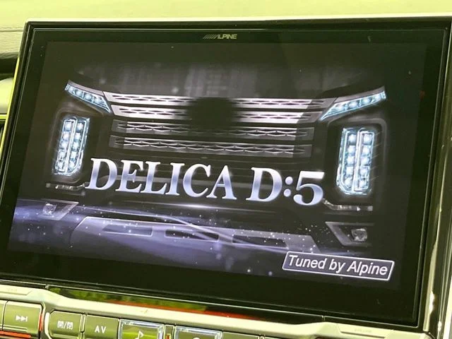 Mitsubishi DELICA D:5 4WD P photo 3