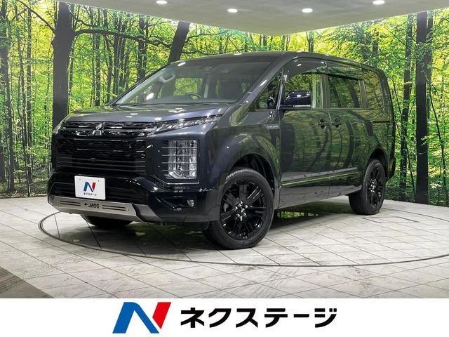 Mitsubishi DELICA D:5 4WD シャモニー 2025
